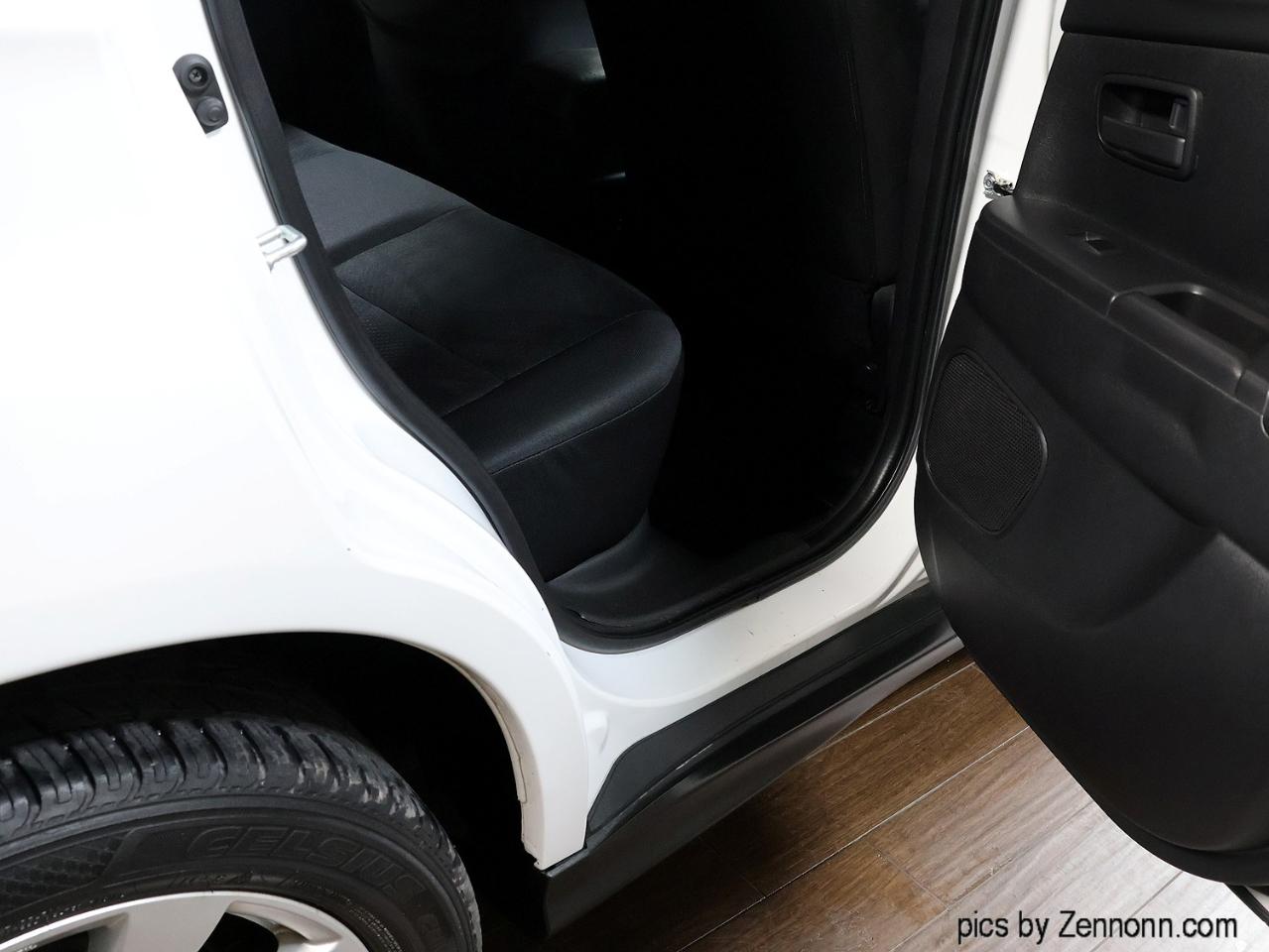 Mitsubishi Outlander Sport  2013