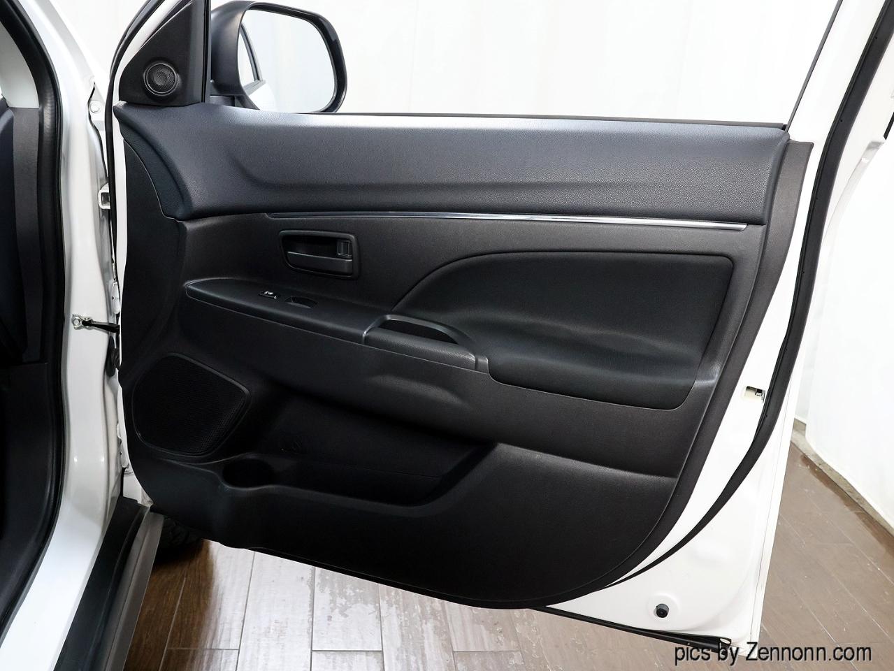 Mitsubishi Outlander Sport  2013