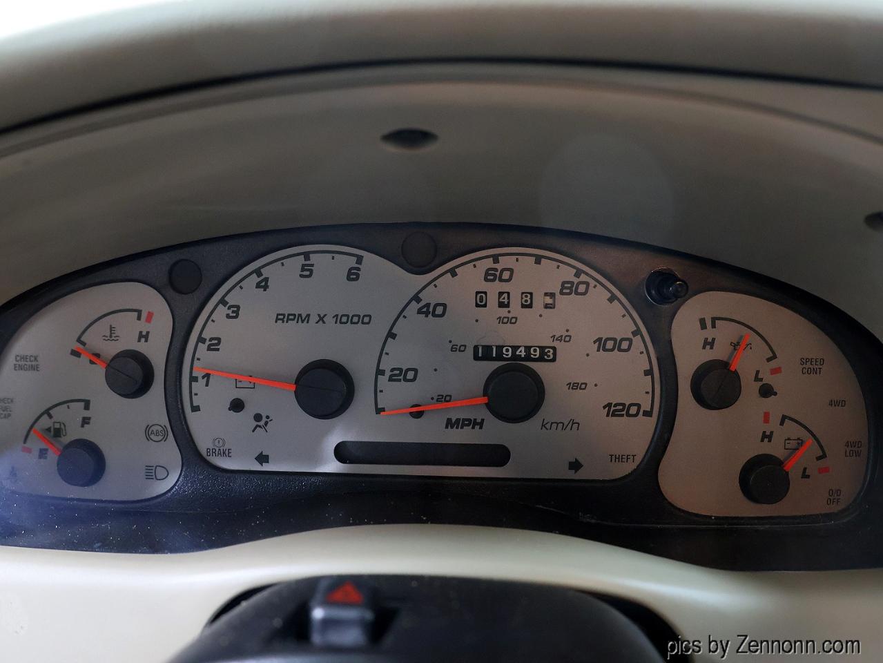 Ford Ranger 2dr Supercab 4.0L XLT Value 4WD 2003