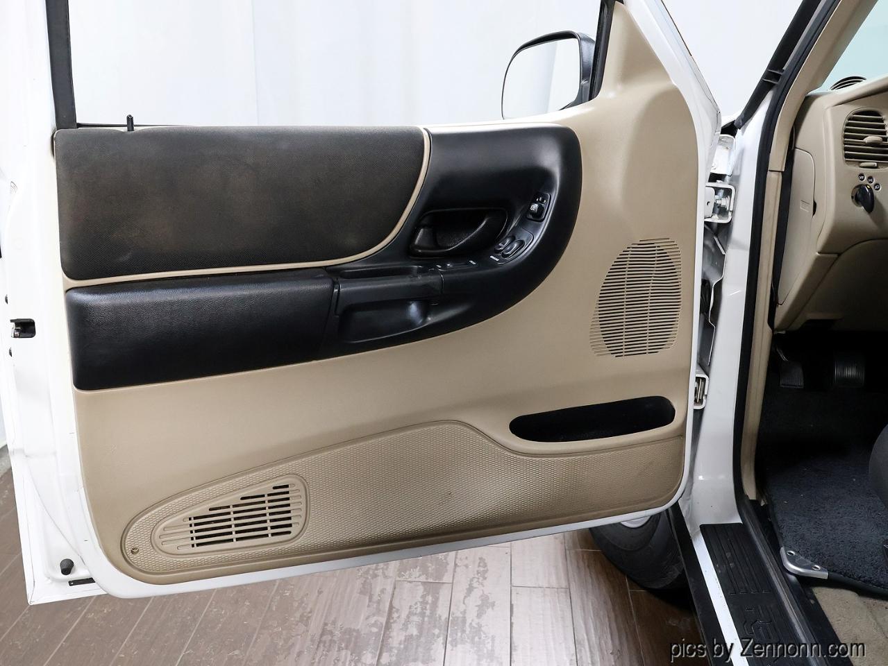 Ford Ranger 2dr Supercab 4.0L XLT Value 4WD 2003