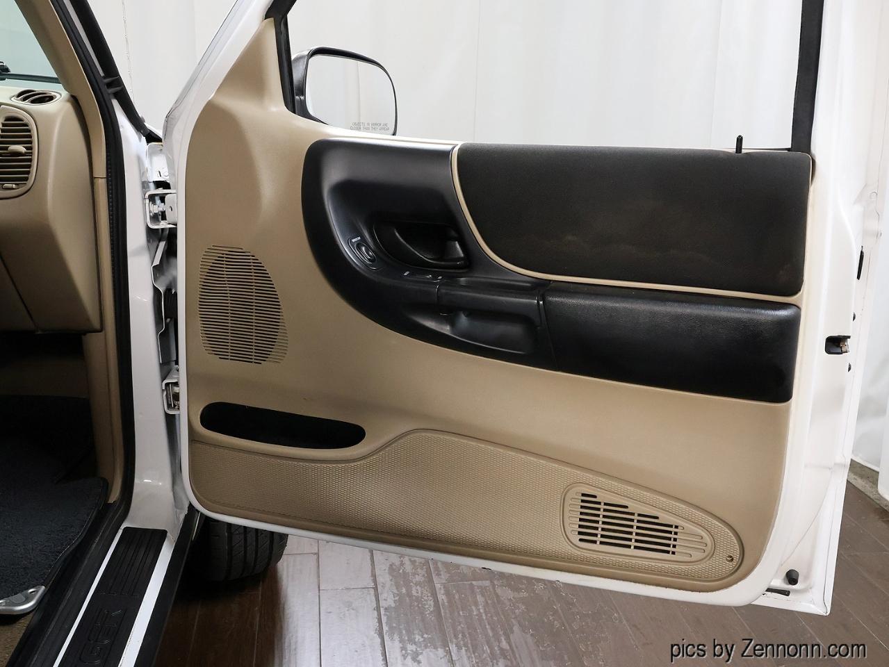 Ford Ranger 2dr Supercab 4.0L XLT Value 4WD 2003