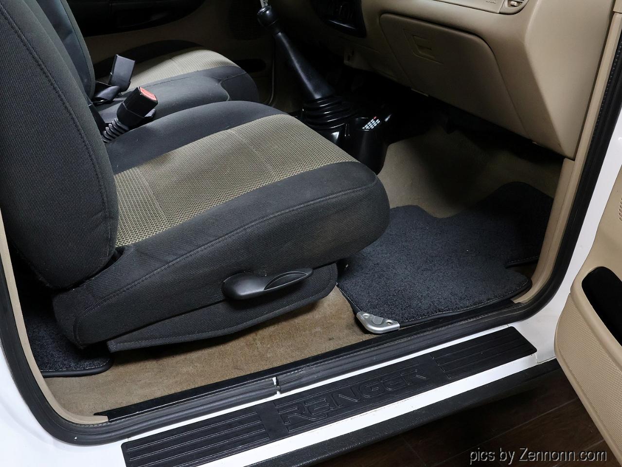 Ford Ranger 2dr Supercab 4.0L XLT Value 4WD 2003