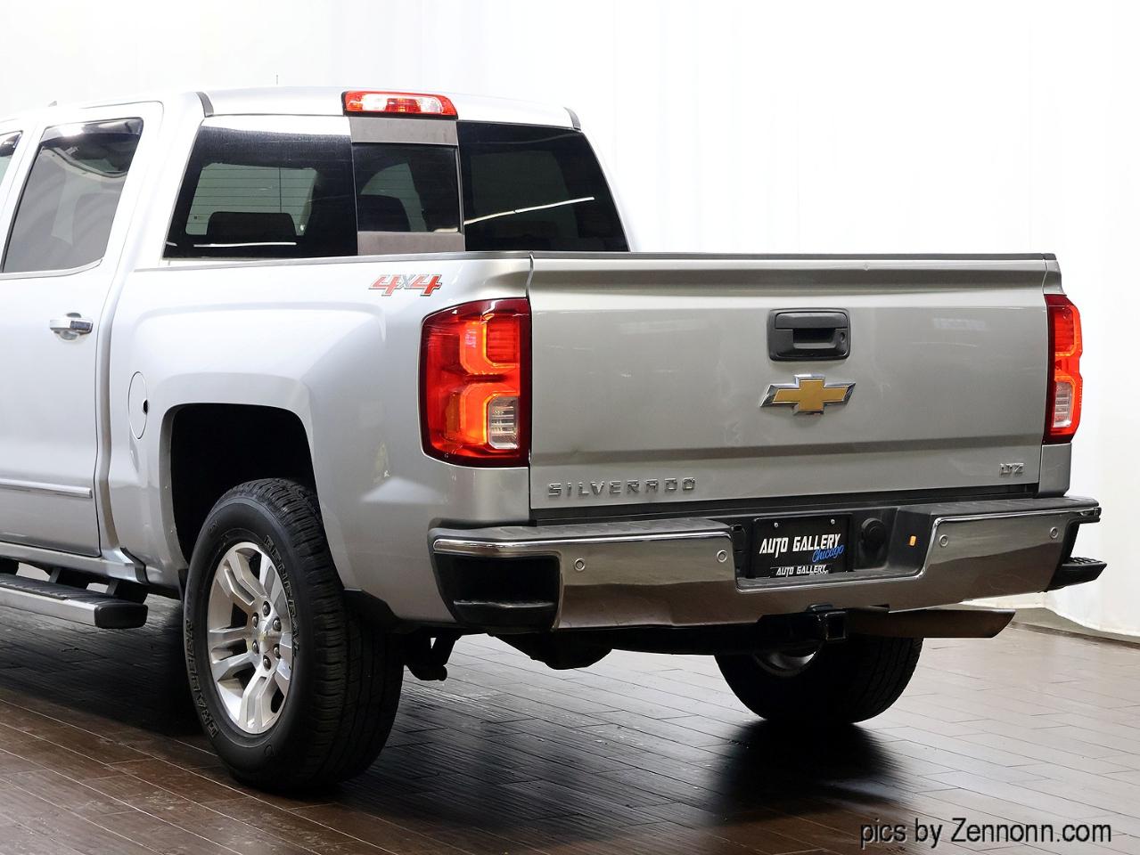 Chevrolet Silverado 1500 4WD Crew Cab 143.5" LTZ w/1LZ 2017