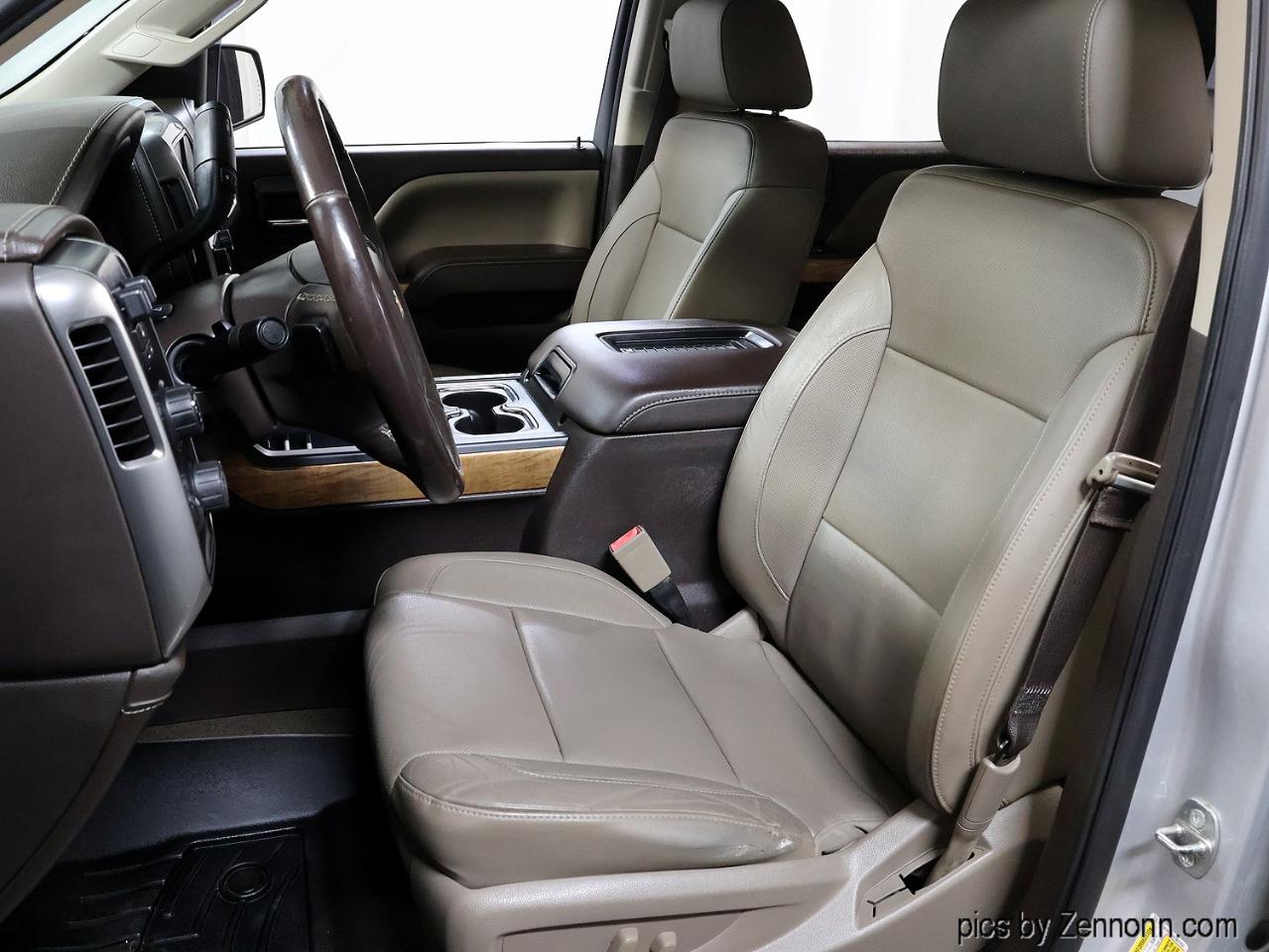 Chevrolet Silverado 1500 4WD Crew Cab 143.5" LTZ w/1LZ 2017