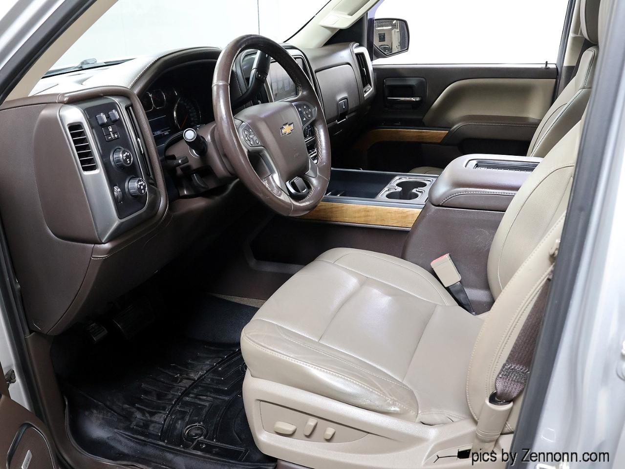 Chevrolet Silverado 1500 4WD Crew Cab 143.5" LTZ w/1LZ 2017