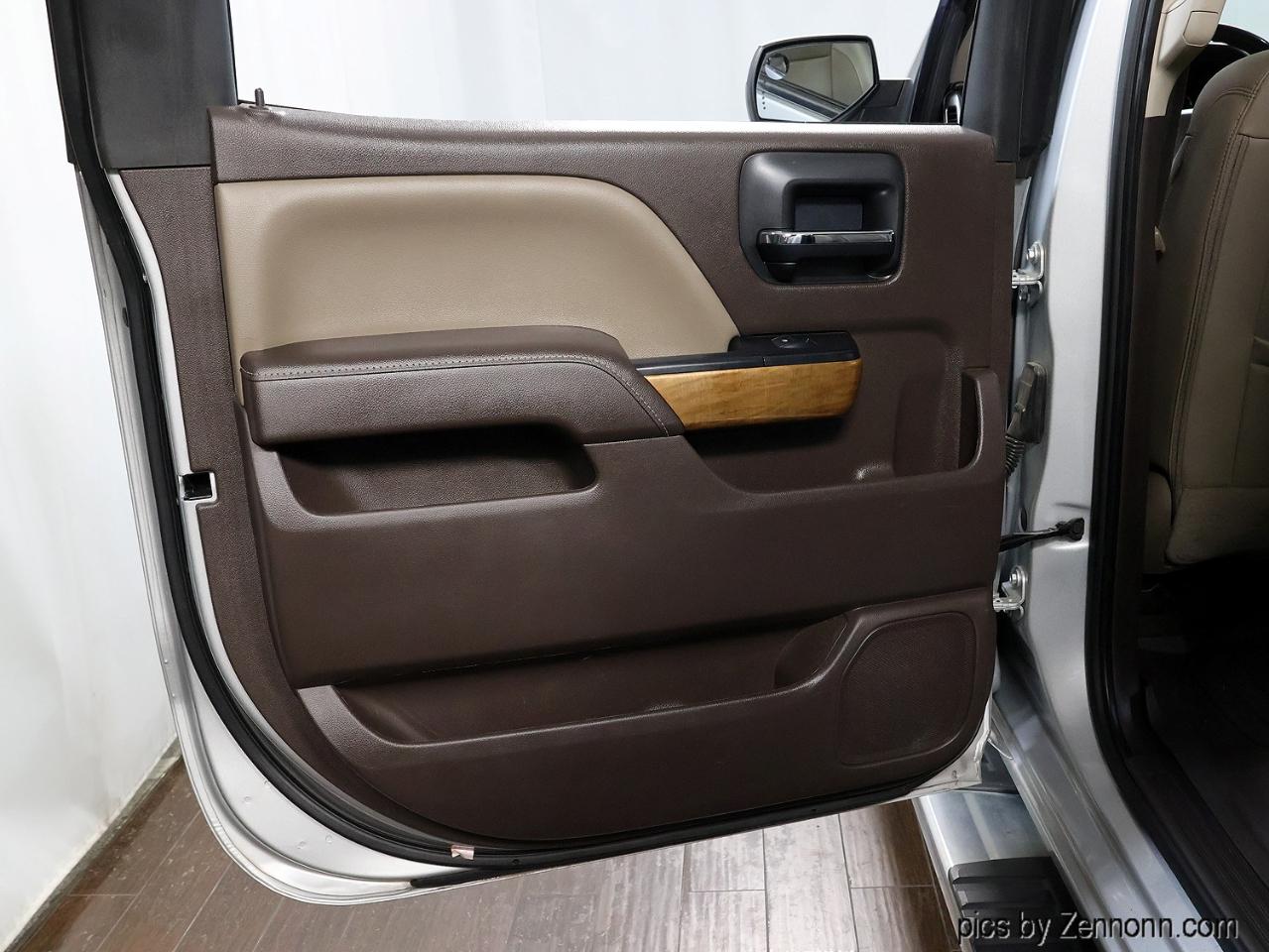 Chevrolet Silverado 1500 4WD Crew Cab 143.5" LTZ w/1LZ 2017