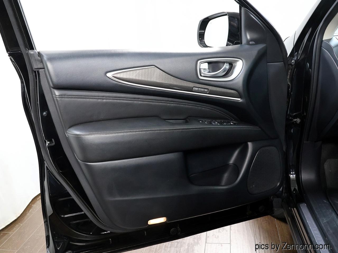 Infiniti QX60 LUXE AWD 2019