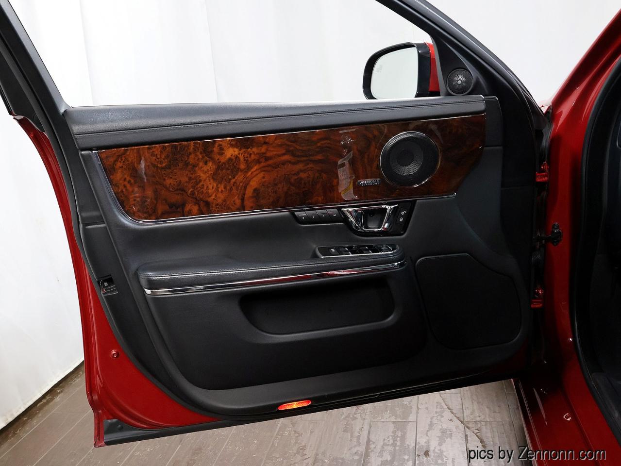 Jaguar XJ XJ R-Sport AWD 2018