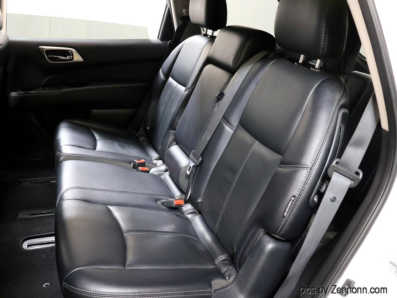 Nissan Pathfinder 4x4 SL 2018