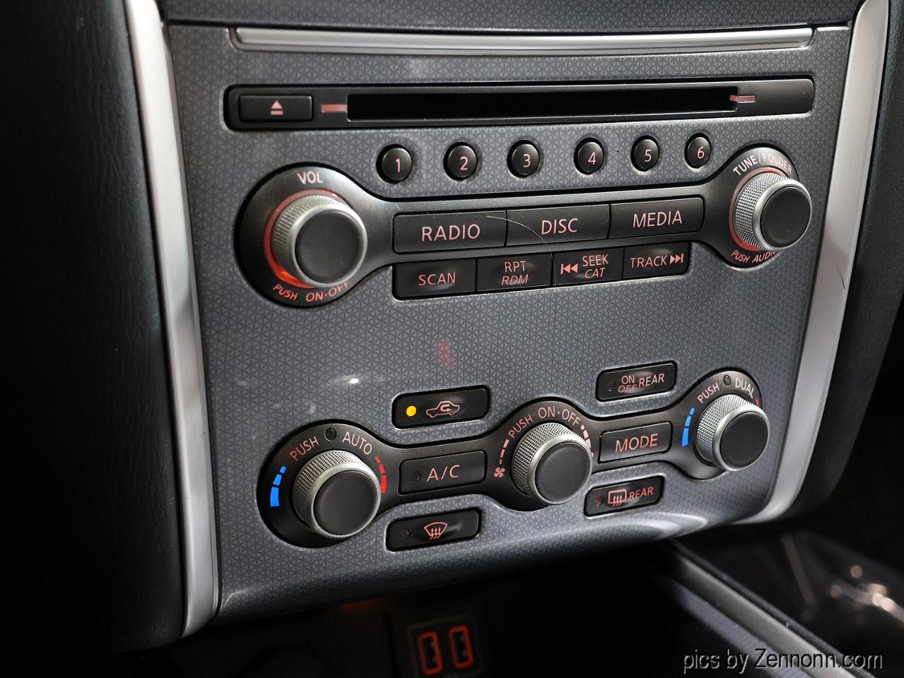 Nissan Pathfinder 4x4 SL 2018