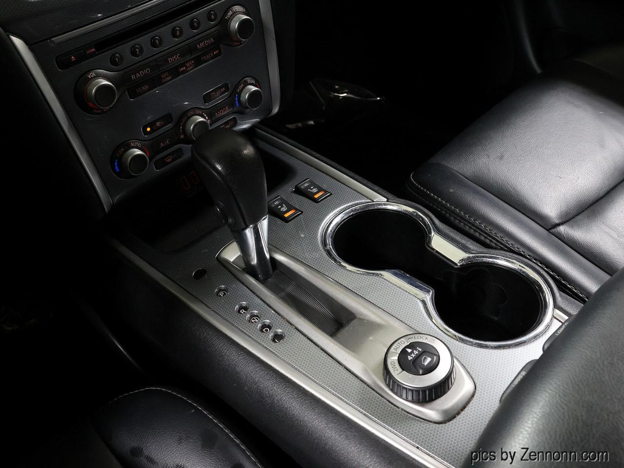 Nissan Pathfinder 4x4 SL 2018