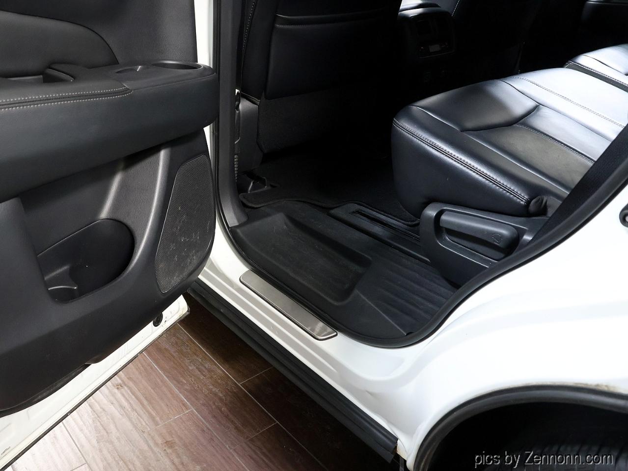 Nissan Pathfinder 4x4 SL 2018