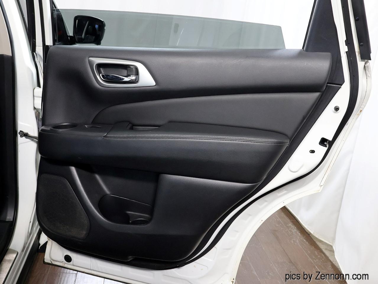 Nissan Pathfinder 4x4 SL 2018