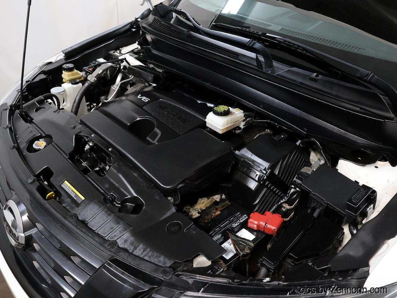 Nissan Pathfinder 4x4 SL 2018