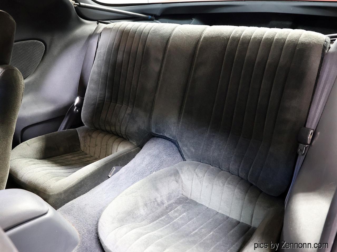 Pontiac Firebird 2dr Coupe Firebird Hatchback 1993