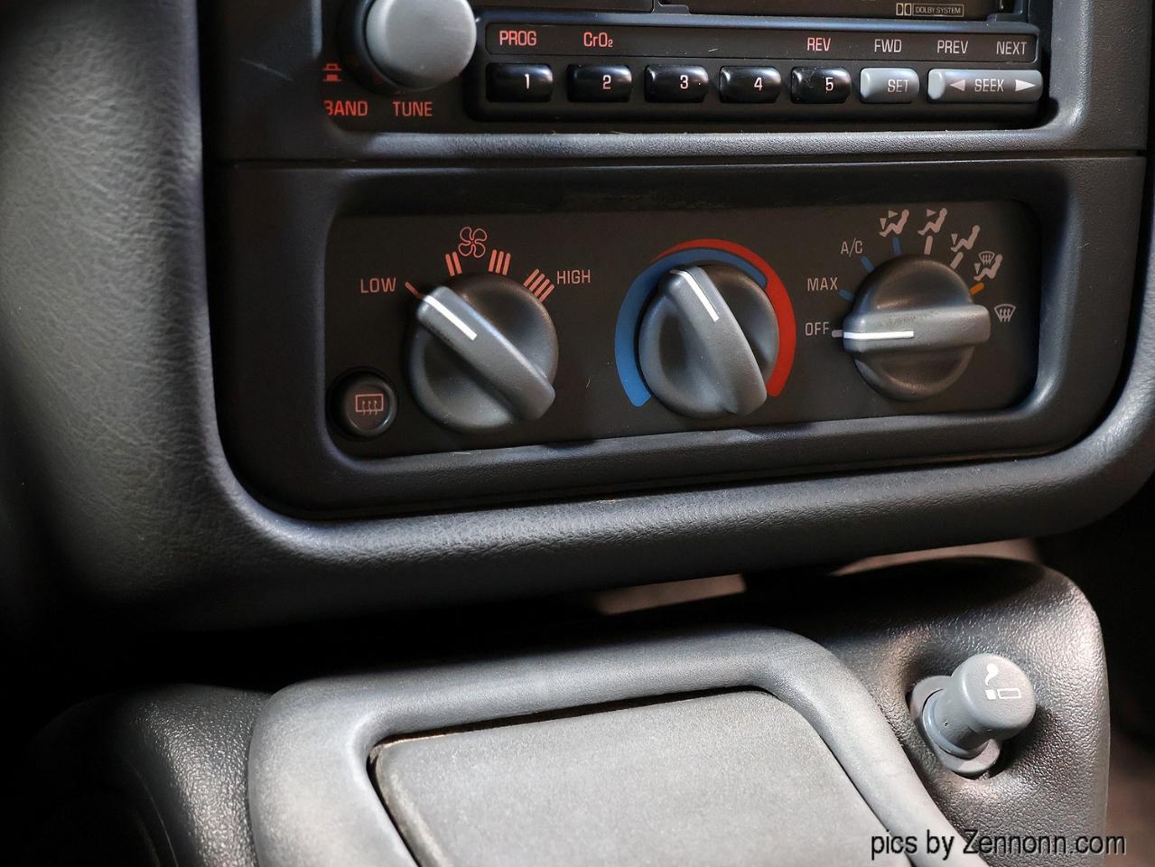 Pontiac Firebird 2dr Coupe Firebird Hatchback 1993