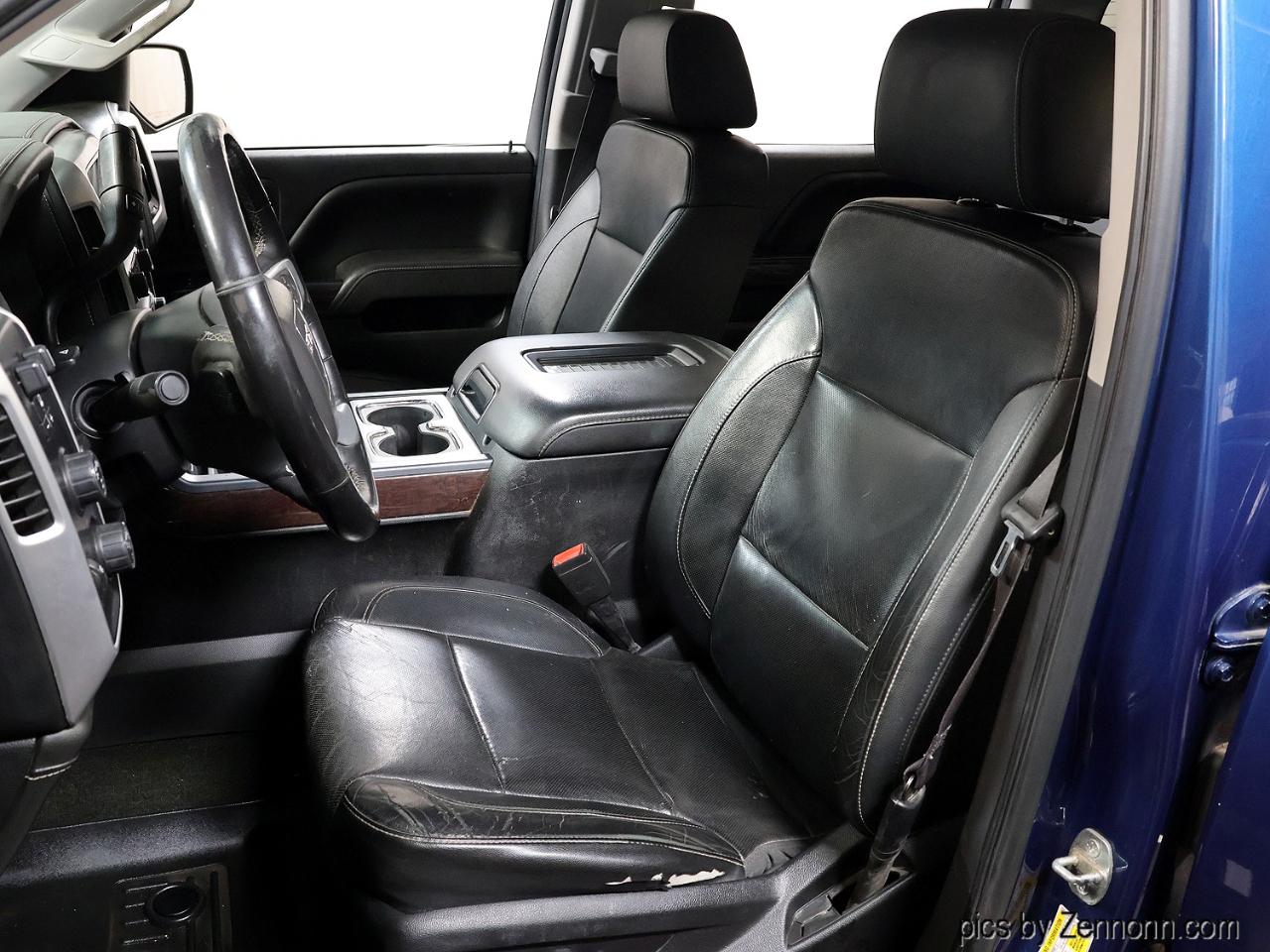 GMC Sierra 1500 4WD Crew Cab 143.5" SLT 2017