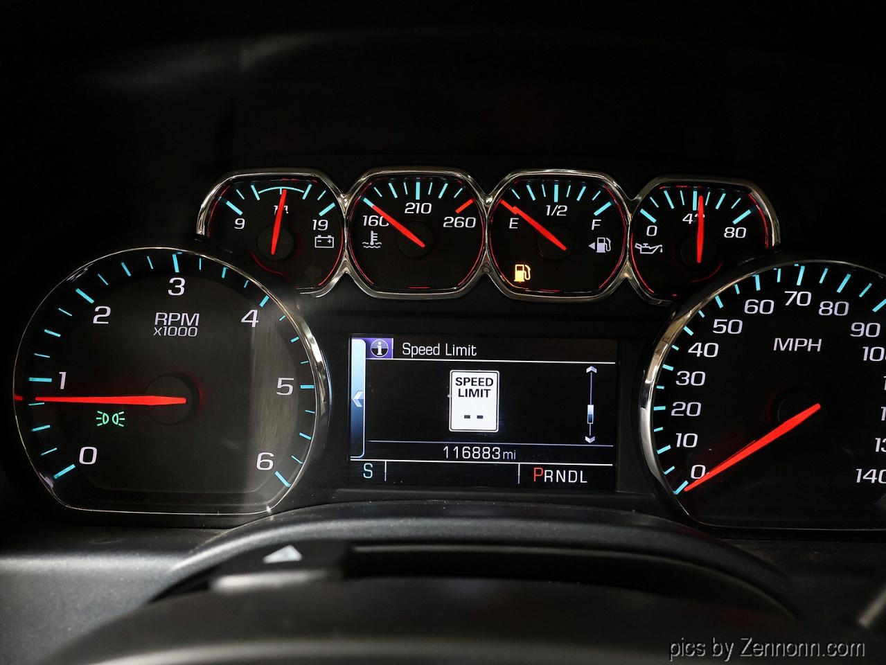 GMC Sierra 1500 4WD Crew Cab 143.5" SLT 2017