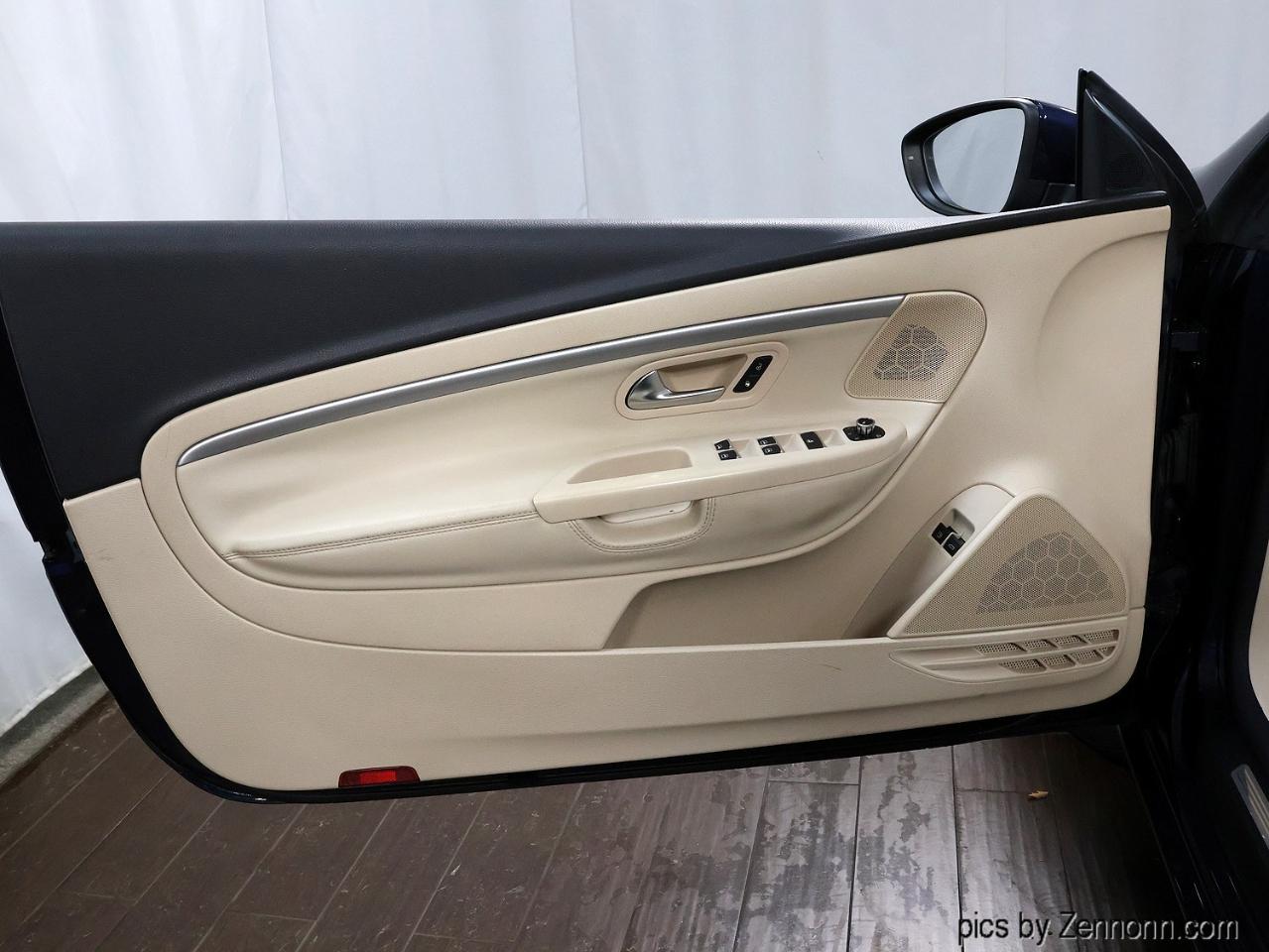 Volkswagen Eos 2dr Conv Komfort SULEV 2012