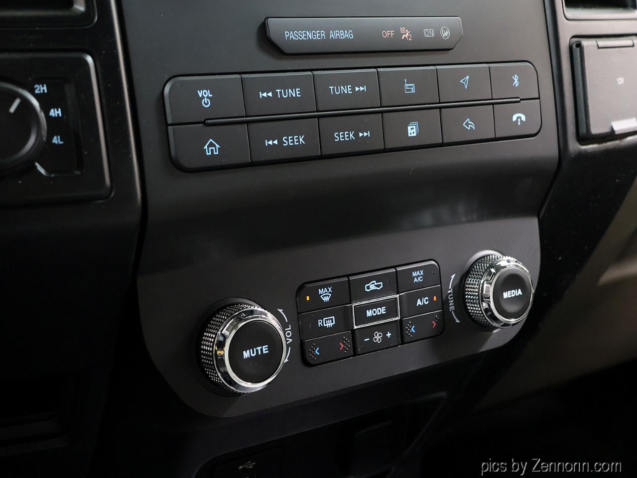 Ford F-150 4WD SuperCrew 150" XL 2020