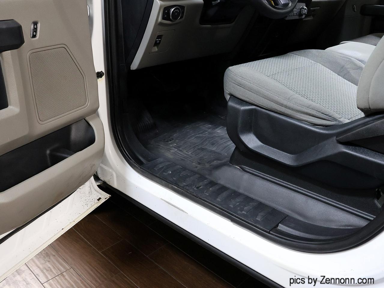 Ford F-150 4WD SuperCrew 150" XL 2020