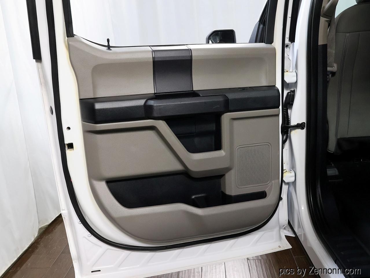 Ford F-150 4WD SuperCrew 150" XL 2020