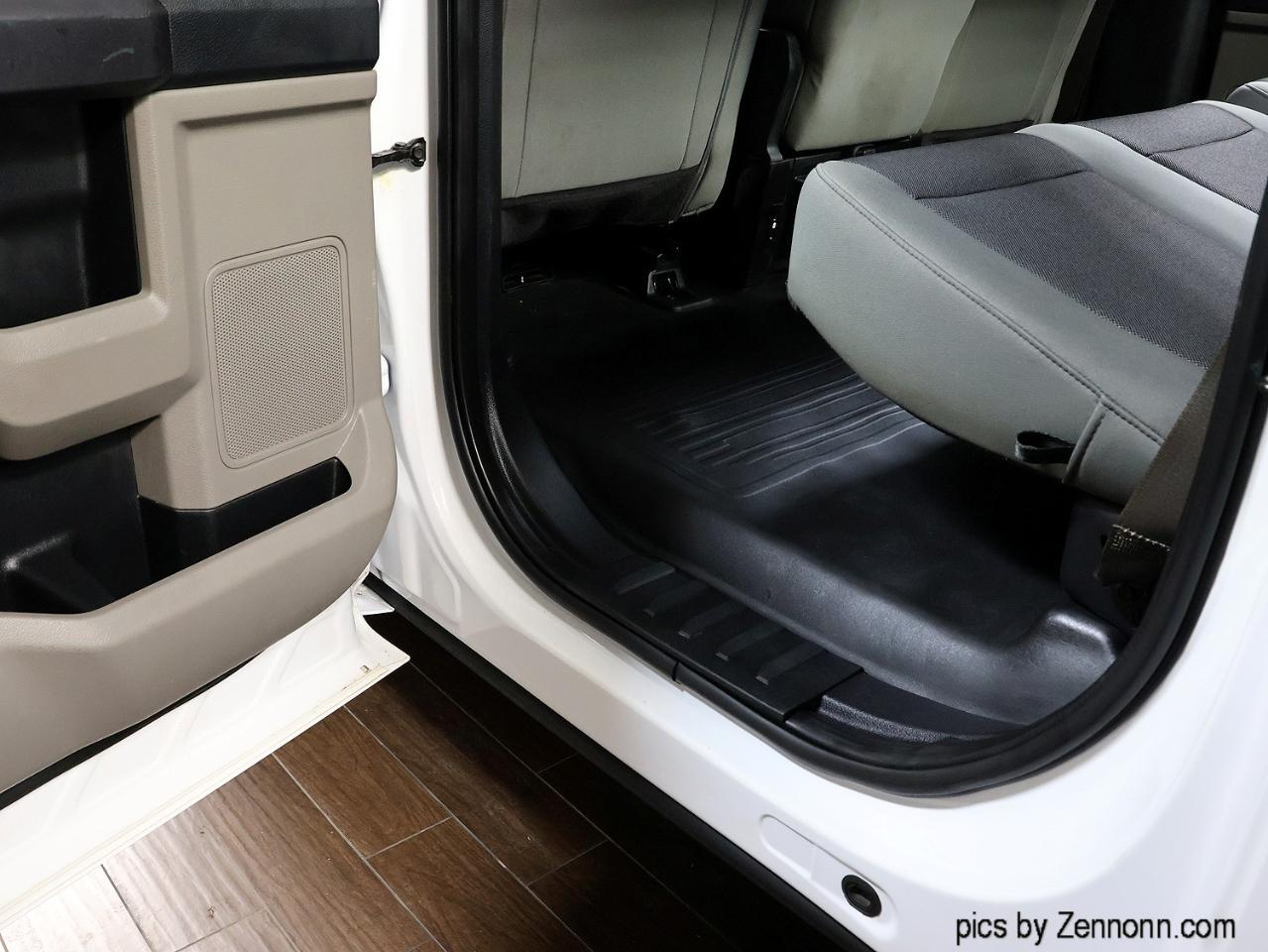 Ford F-150 4WD SuperCrew 150" XL 2020