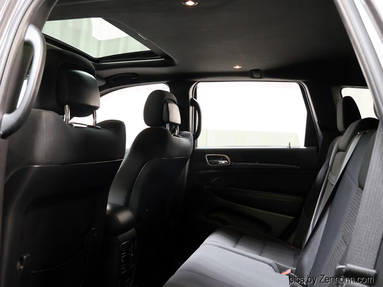 Jeep Grand Cherokee 4WD 4dr 75th Anniversary 2016