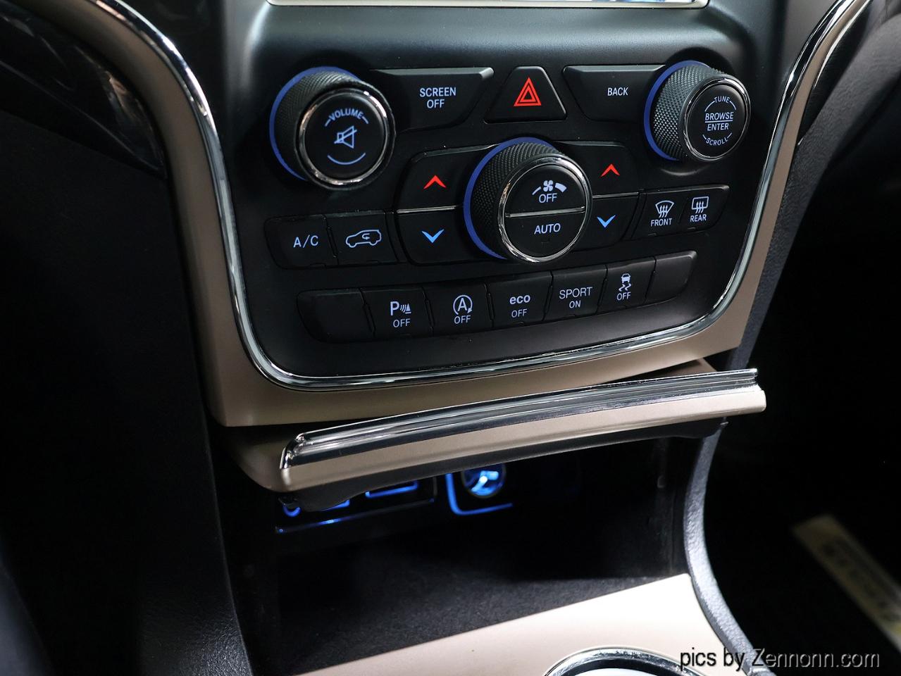 Jeep Grand Cherokee 4WD 4dr 75th Anniversary 2016