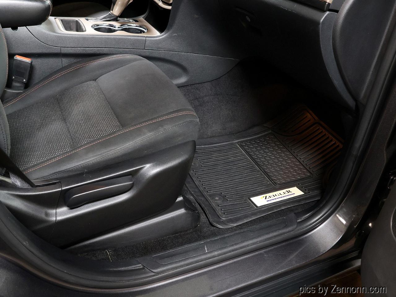 Jeep Grand Cherokee 4WD 4dr 75th Anniversary 2016