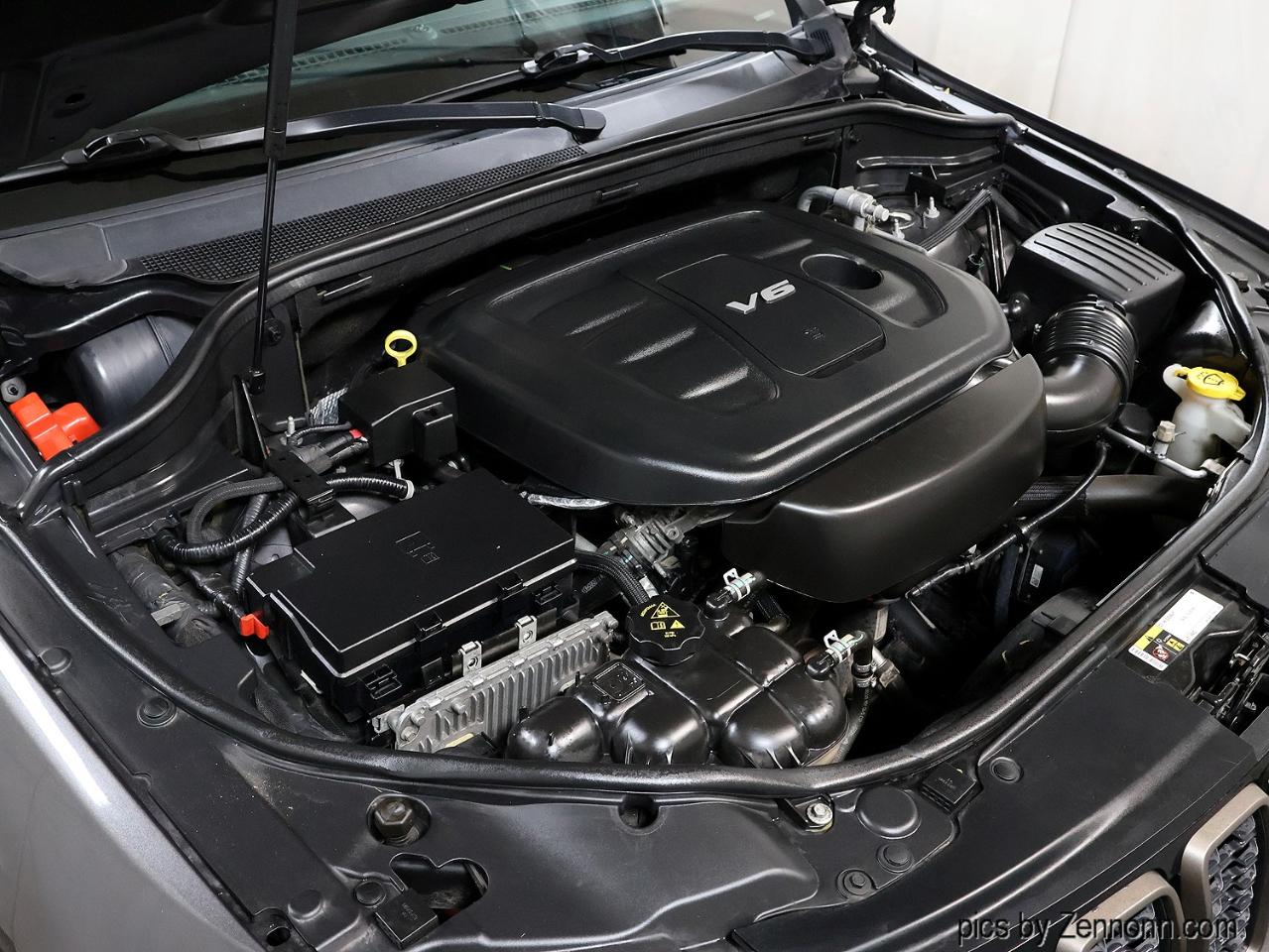 Jeep Grand Cherokee 4WD 4dr 75th Anniversary 2016