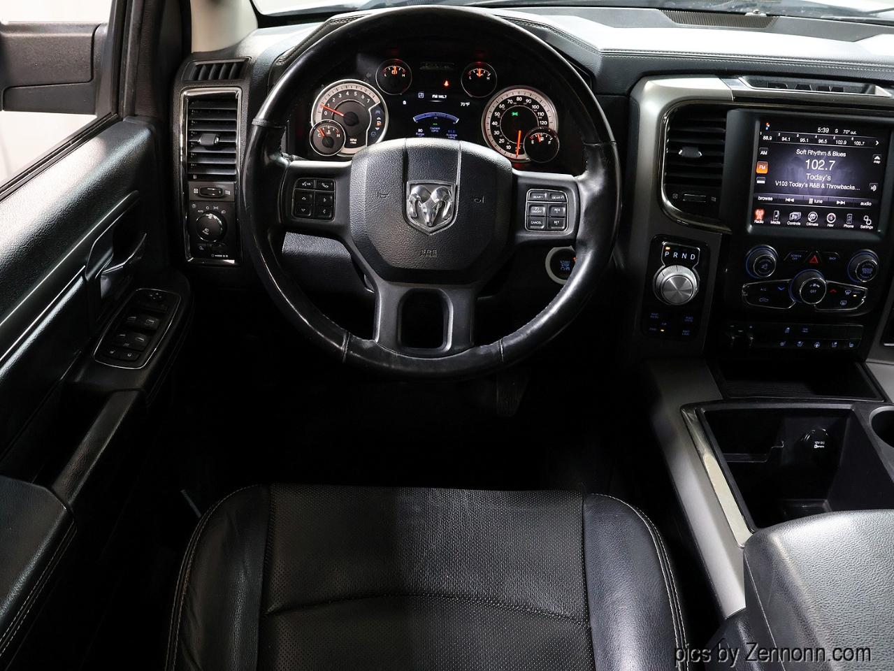 RAM 1500 4WD Crew Cab 140.5" Sport 2014