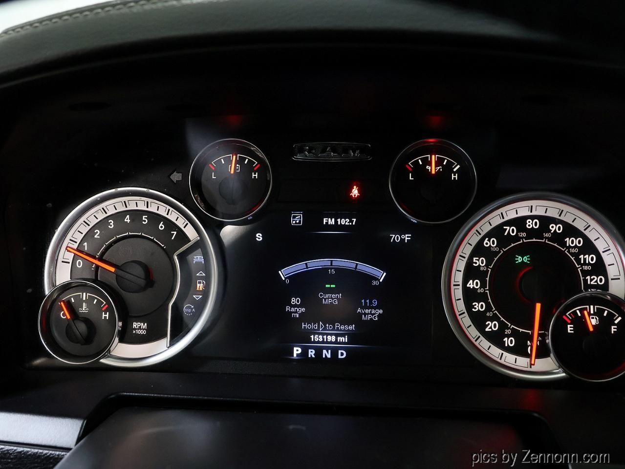 RAM 1500 4WD Crew Cab 140.5" Sport 2014