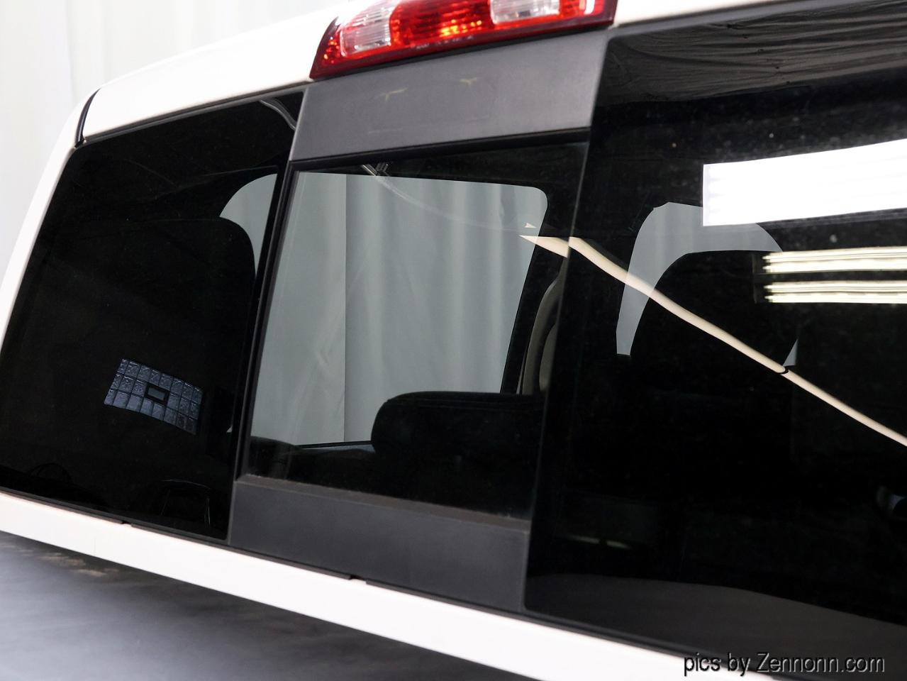 RAM 1500 4WD Crew Cab 140.5" Sport 2014