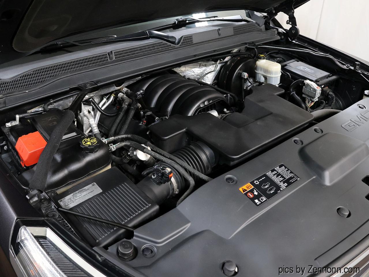 GMC Yukon 4WD 4dr SLT 2015