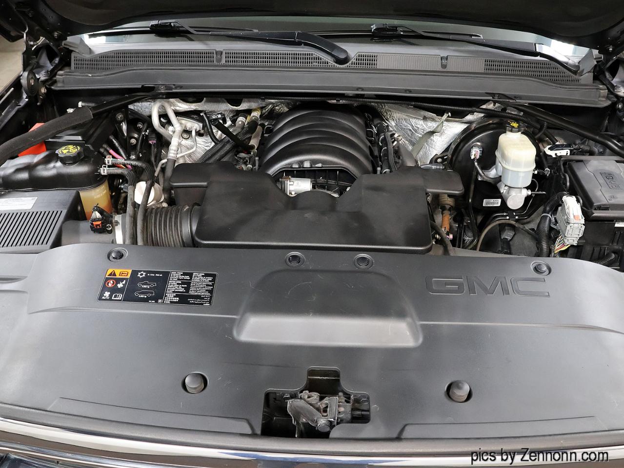 GMC Yukon 4WD 4dr SLT 2015