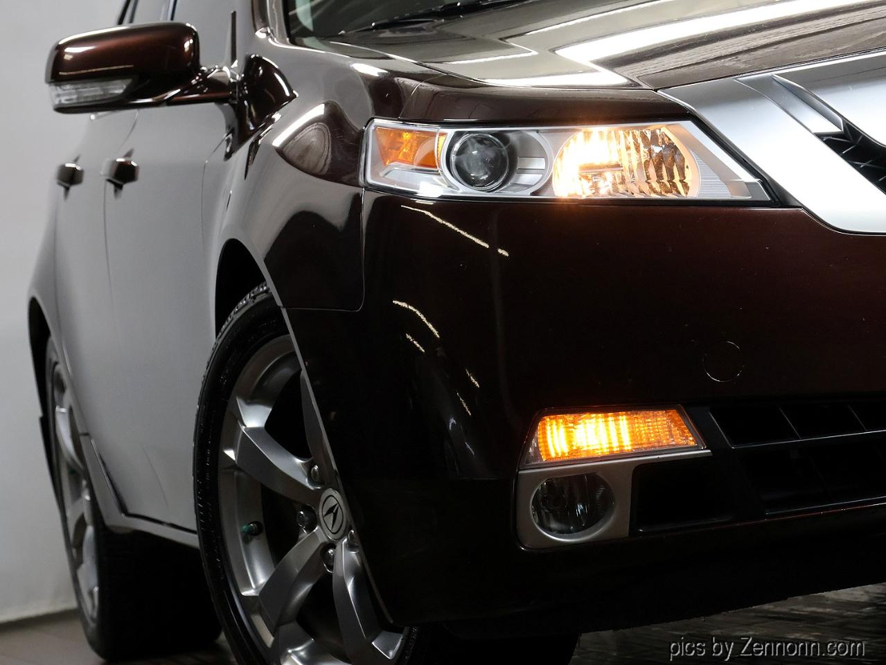 Acura TL 4dr Sdn SH-AWD 2009