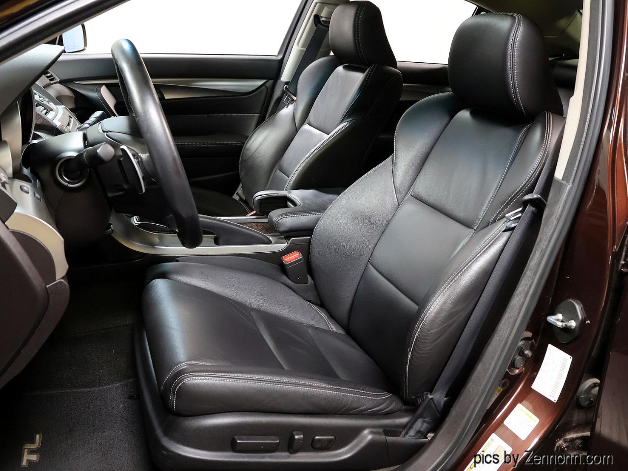 Acura TL 4dr Sdn SH-AWD 2009