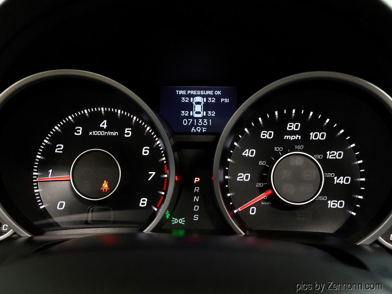 Acura TL 4dr Sdn SH-AWD 2009