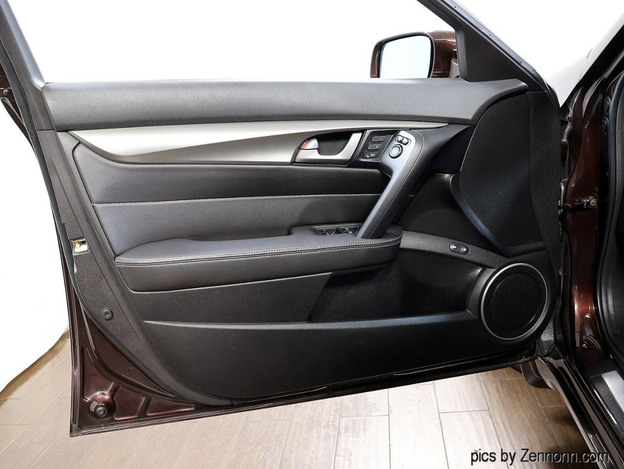 Acura TL 4dr Sdn SH-AWD 2009