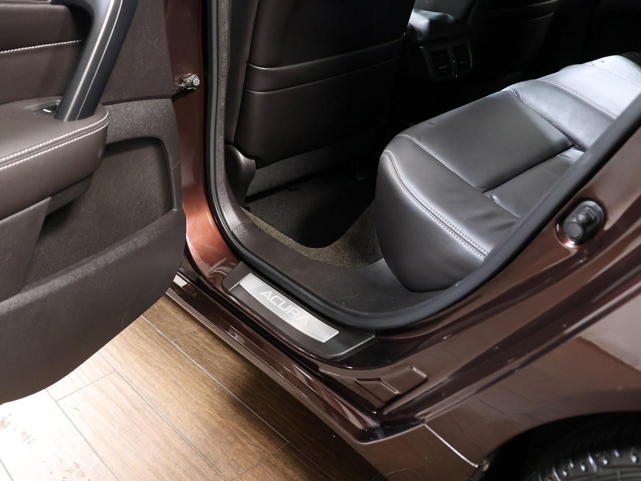 Acura TL 4dr Sdn SH-AWD 2009