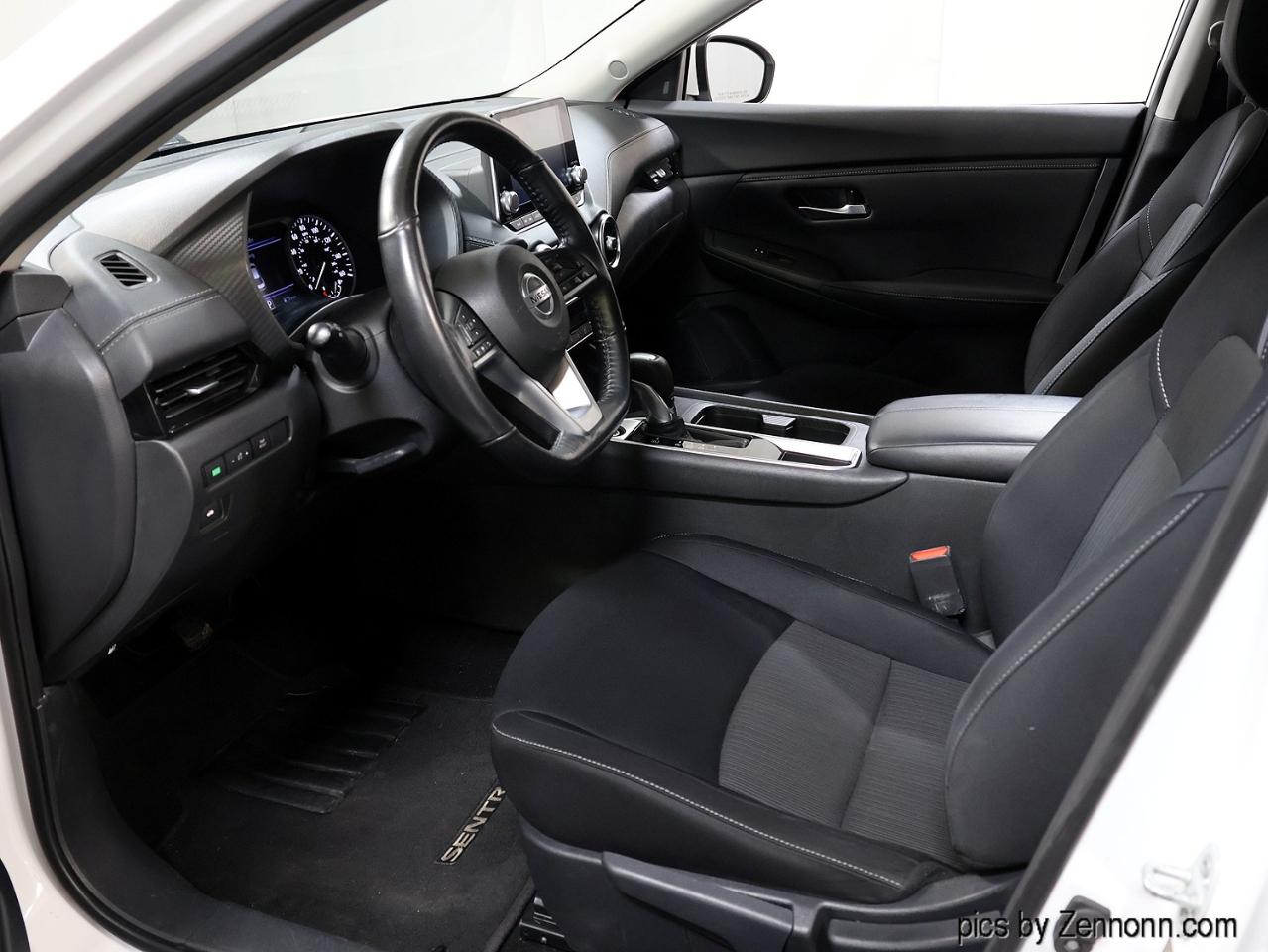 Nissan Sentra SV CVT 2021