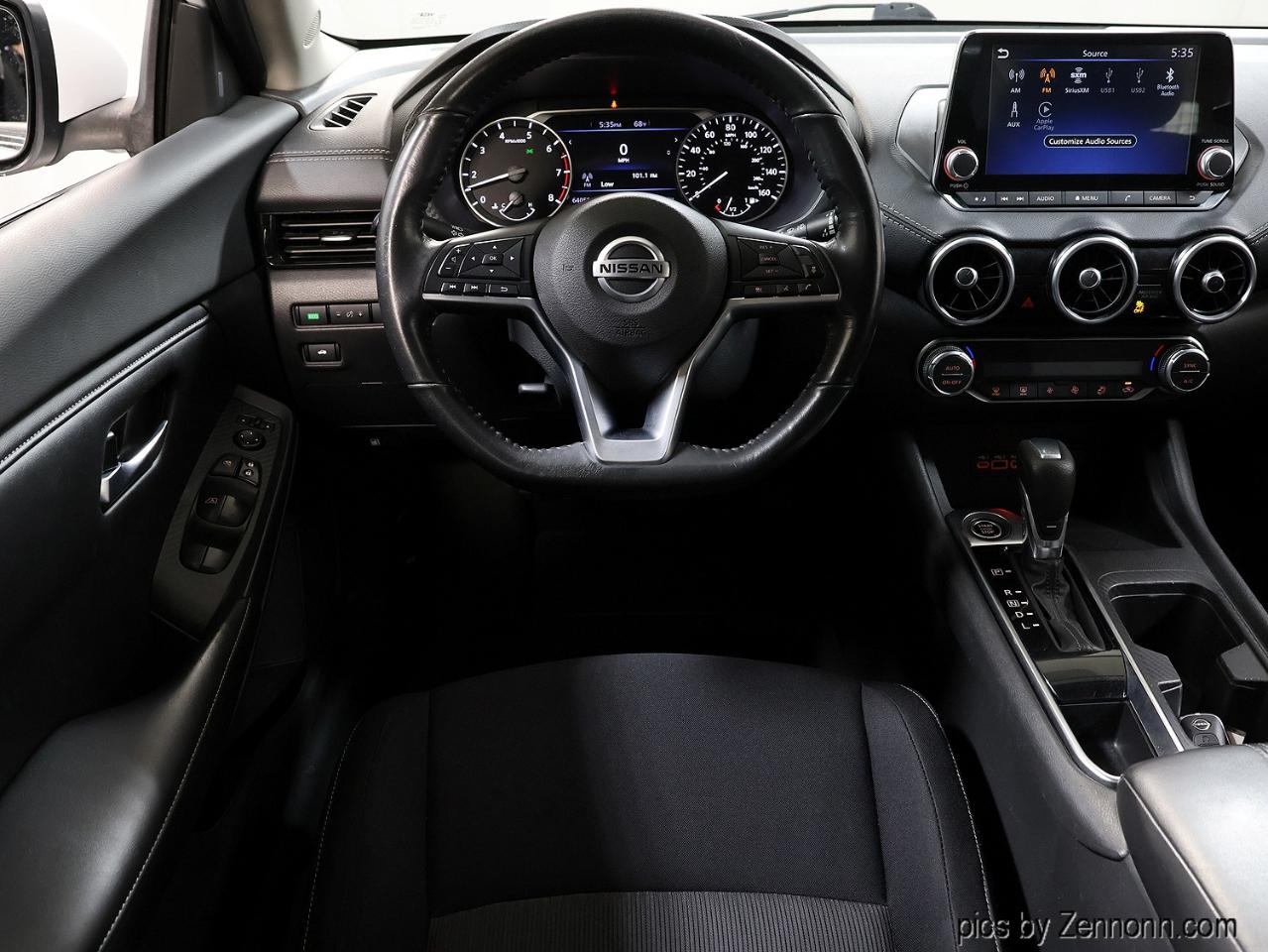 Nissan Sentra SV CVT 2021