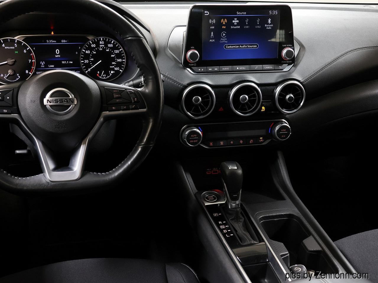 Nissan Sentra SV CVT 2021