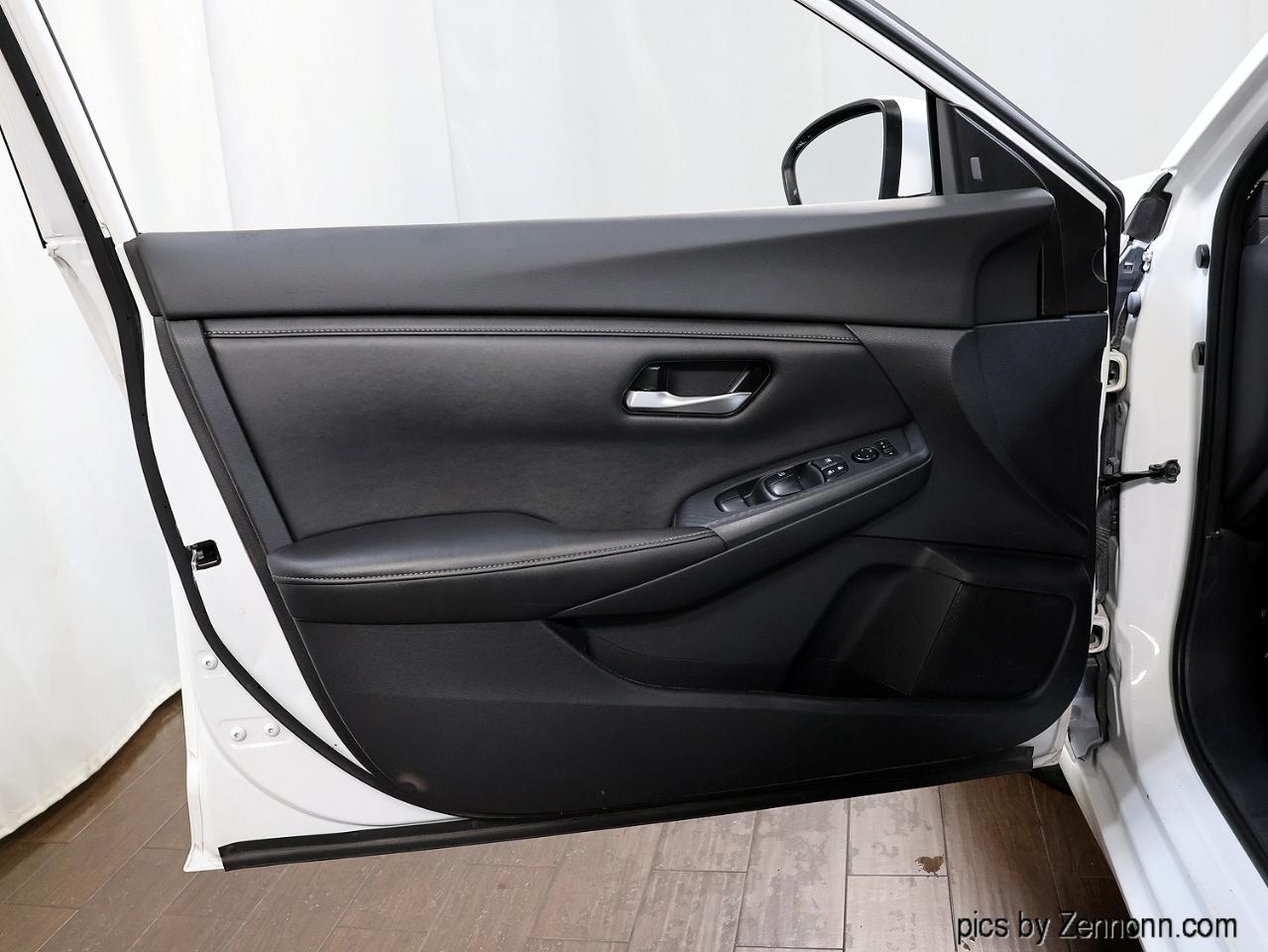 Nissan Sentra SV CVT 2021