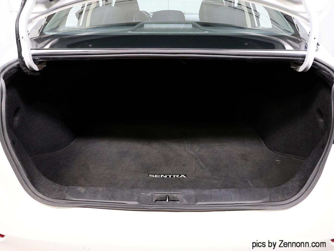 Nissan Sentra SV CVT 2021