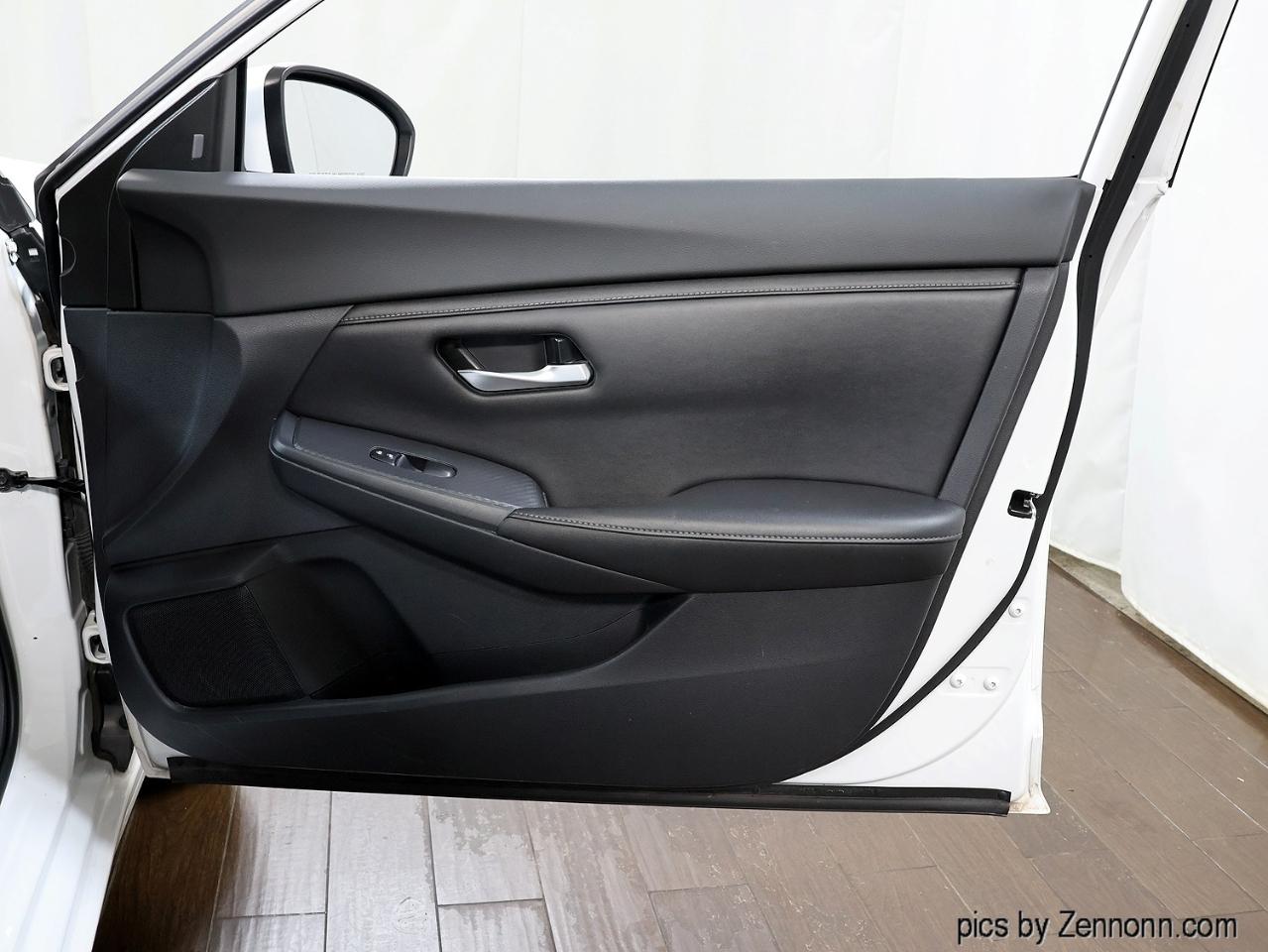 Nissan Sentra SV CVT 2021