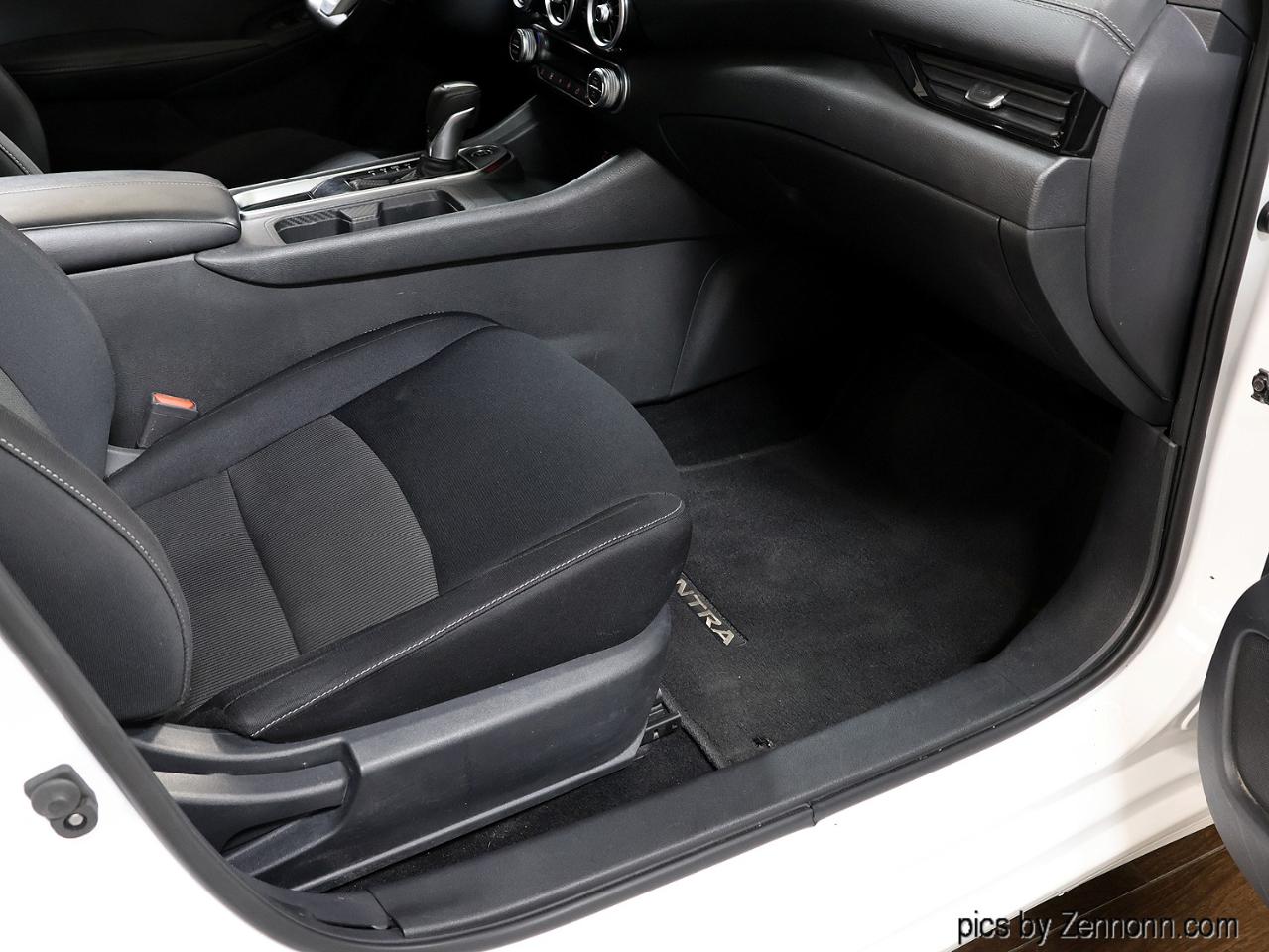 Nissan Sentra SV CVT 2021