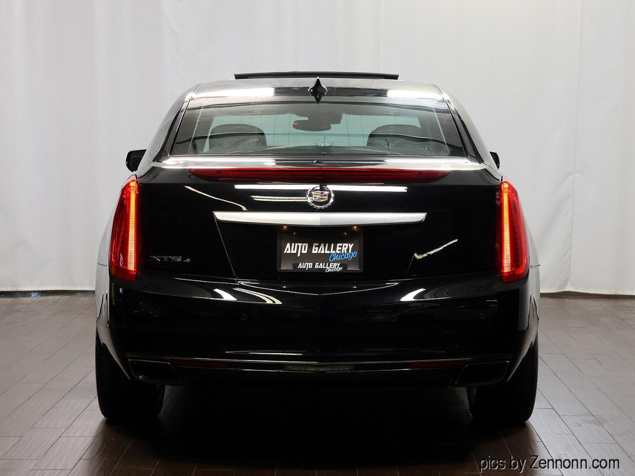 Cadillac XTS 4dr Sdn Premium AWD 2015