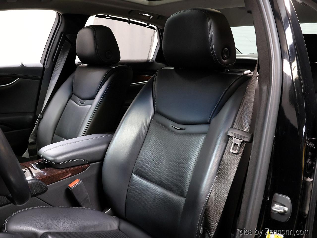 Cadillac XTS 4dr Sdn Premium AWD 2015